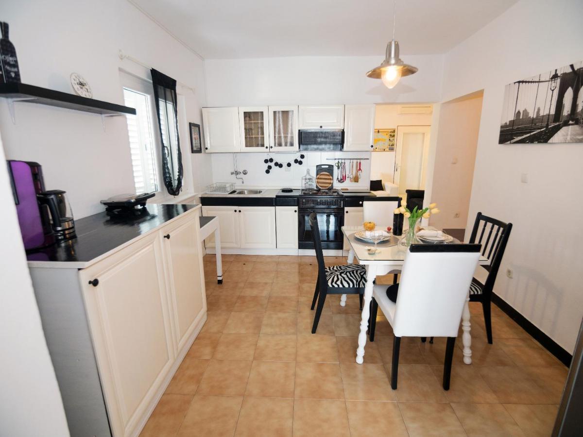 Apartment Eneja Rab Town Exteriér fotografie