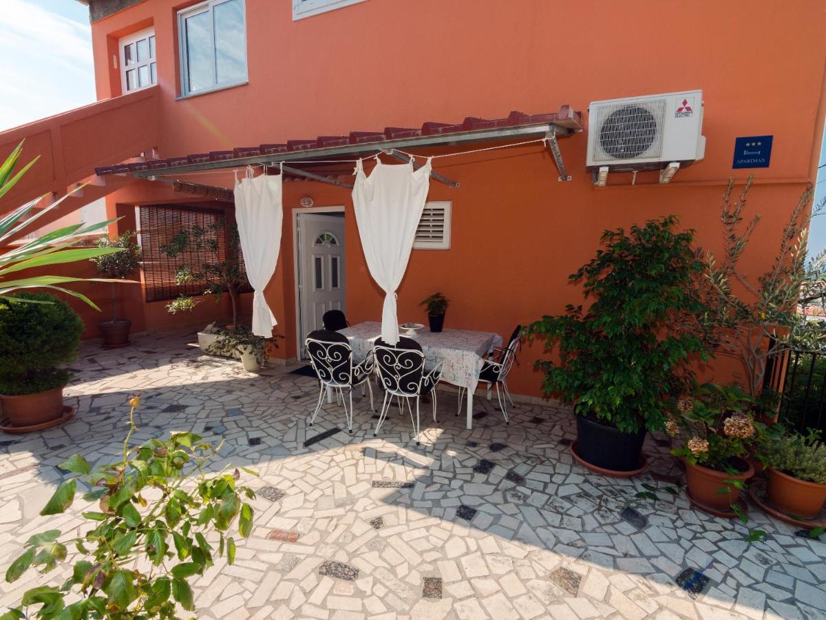 Apartment Eneja Rab Town Exteriér fotografie